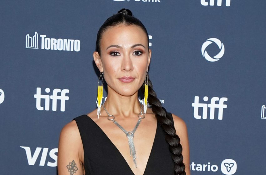  Elle-Máijá Tailfeathers Returns Award Over Censorship of Pro-Palestine Speech