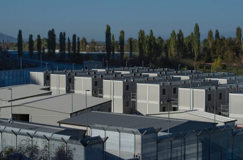  EU countries push to set up deportation hubs by year-end – POLITICO