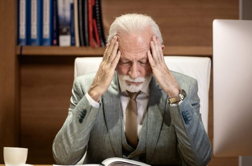  The K-shaped economy has left many six-figure earners ‘on thin ice’ as housing costs, lifestyle creep, and the job market put them at risk