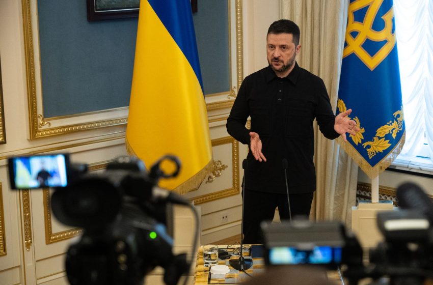  Ukraine to help open Strait of Hormuz as part of Gulf weapons deals, Zelensky says