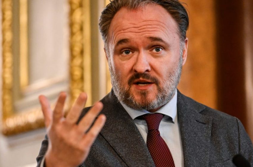  Top Brussels official urges Europeans to work from home and drive less – POLITICO