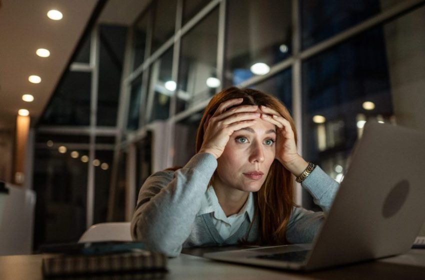  AI promised supreme productivity, but it’s actually straining workloads for employees—time spent emailing has doubled, and focused work sessions fell by 9%