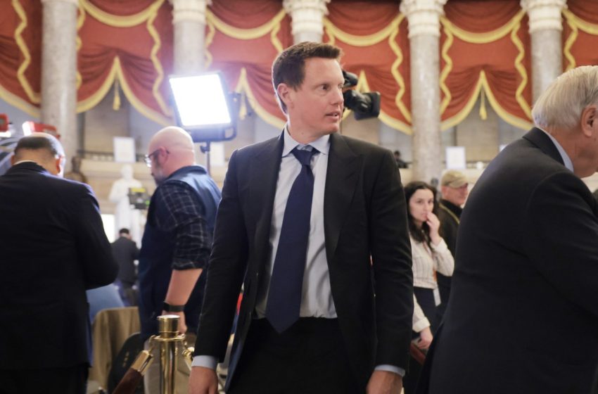  EU Antitrust Review May Delay Paramount-Warner Merger