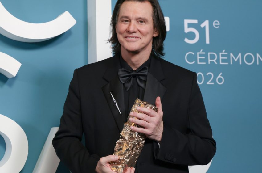  Jim Carrey Rep Shoots Down Impostor, Clone Rumors After Cesar Awards