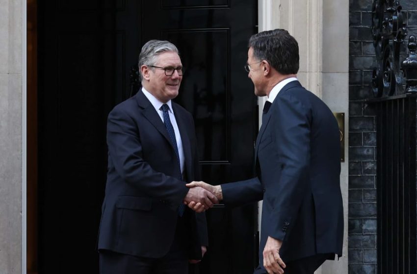  UK offers to host summit on reopening Strait of Hormuz – POLITICO