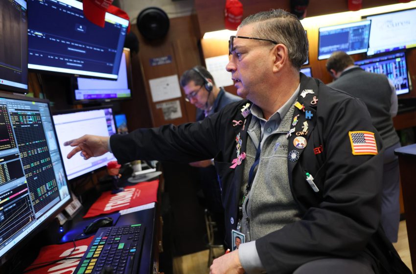  traders placed massive bets minutes before Trump post on Iran