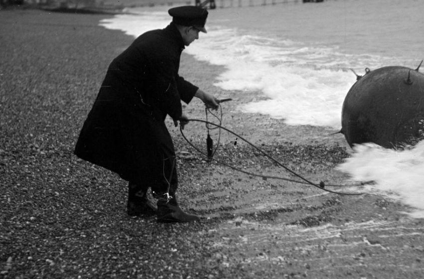  Iran’s simplest weapon is now holding the global economy hostage