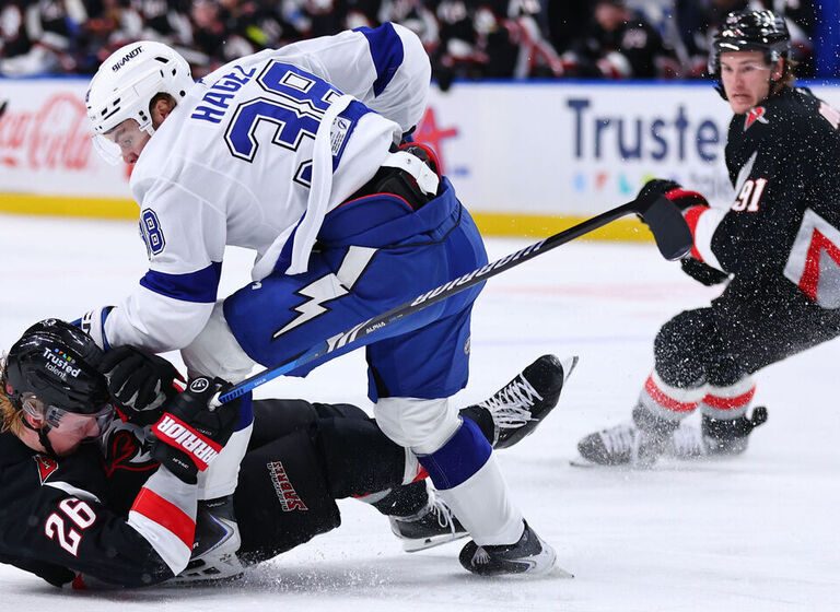  Hagel jumps Dahlin after multiple fights in Sabres-Lightning game