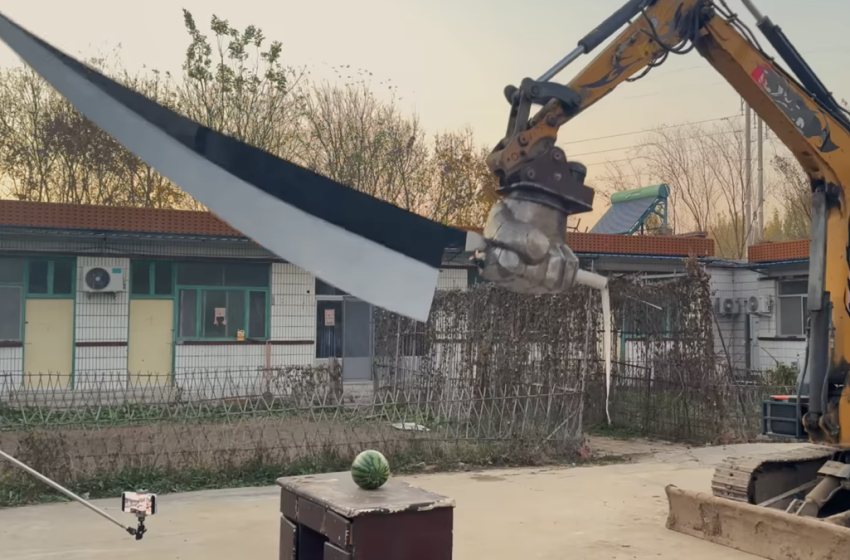  YouTuber Resolves Fraternal Disagreement With Excavator and Hilariously Large Sword