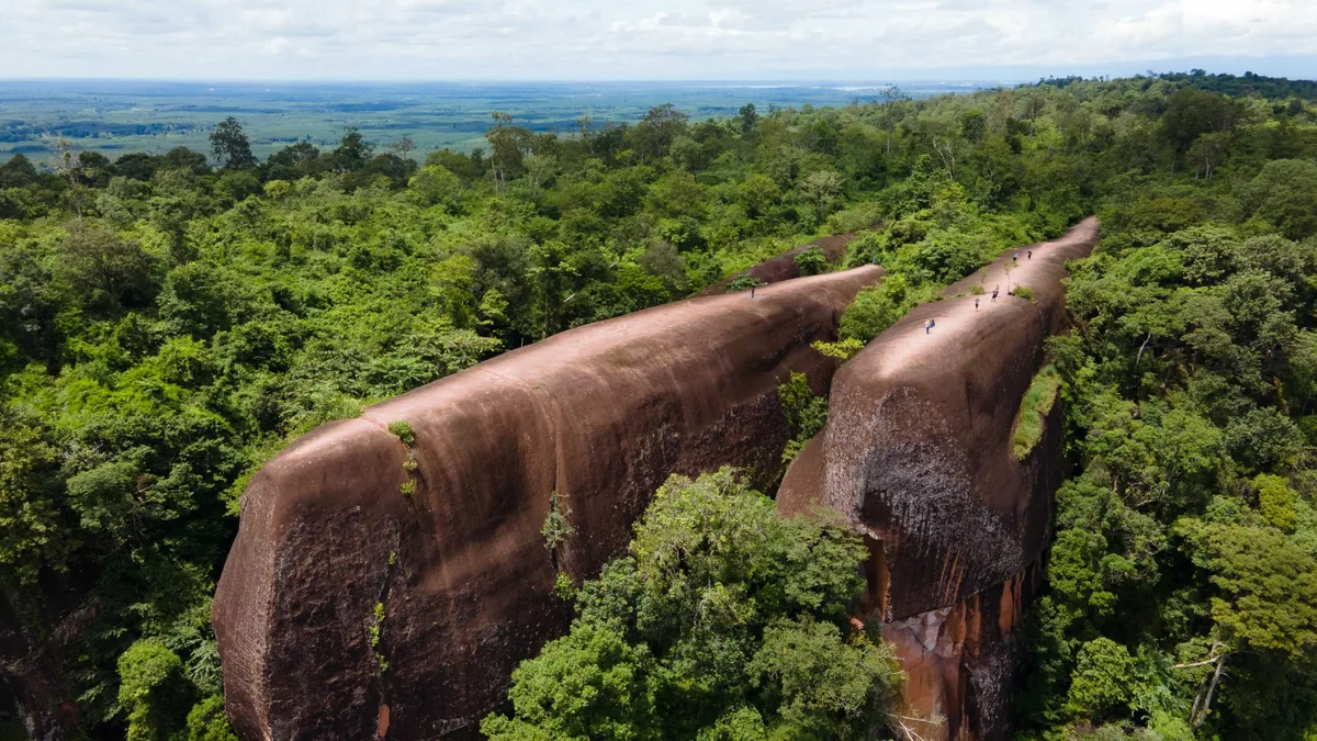 Hin Sam Wan - Three Whale Rock