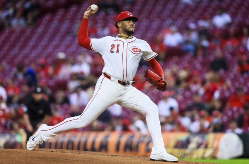  Hunter Greene To Undergo MRI On Right Elbow