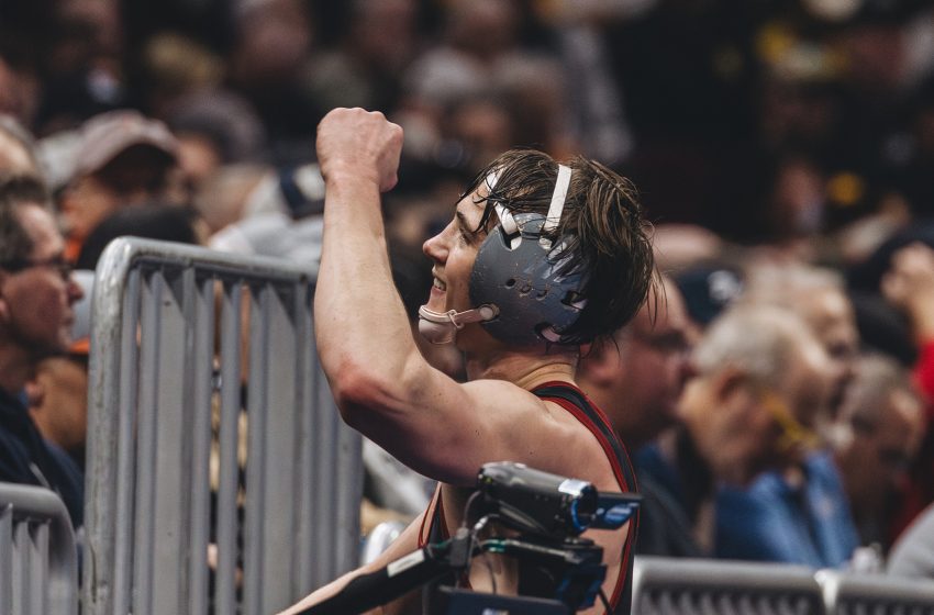  Huskers Second After Day One, Advance Seven to Quarterfinals – University of Nebraska