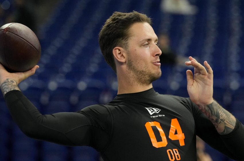  Indiana fans boo Carson Beck during Scouting Combine workouts