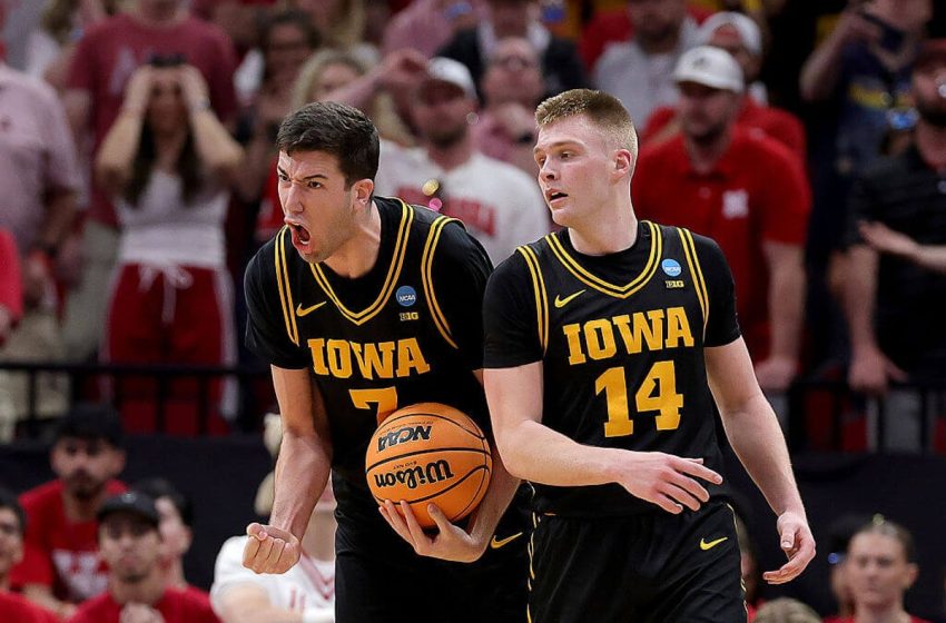  Iowa rallies late to beat Nebraska, reach first Elite Eight since 1987