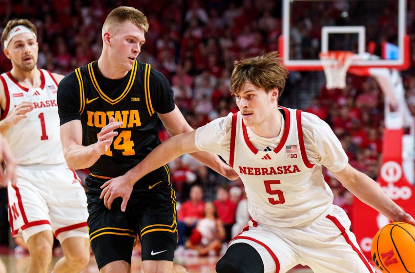  Iowa stuns No. 1 Florida, Sets Up Unlikely Sweet 16 Rubber Match with Nebraska