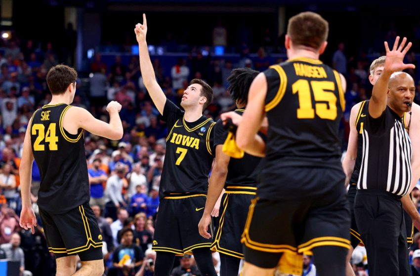  Iowa’s stunning upset of No. 1 Florida caps off thrilling weekend of March Madness