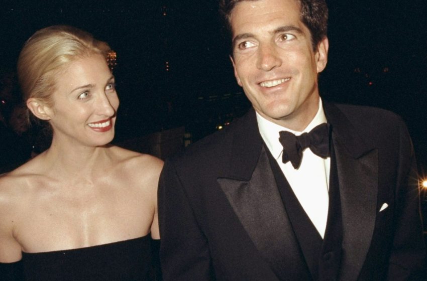  Inside JFK Jr. and Carolyn Bessette’s Real Life on Cape Cod