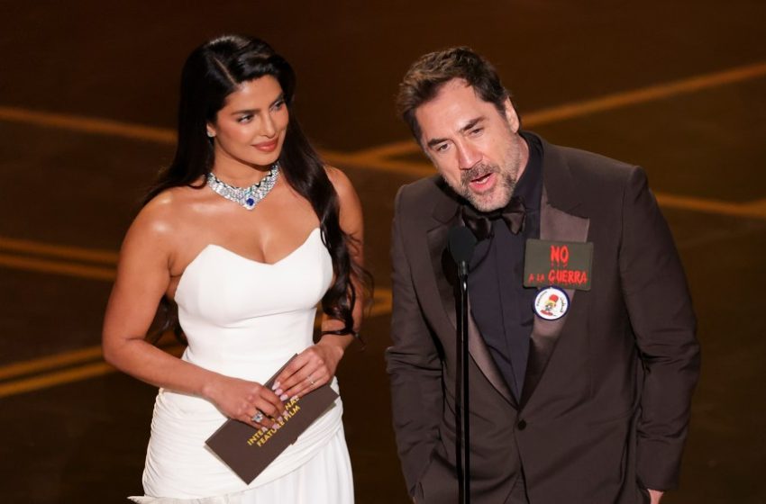  Javier Bardem at Oscars Says ‘No to War and Free Palestine’