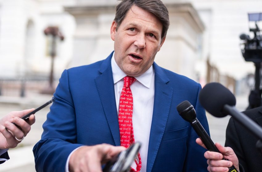  Republicans Flirt With Health Care Cuts to Fund Iran War