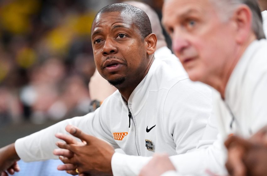  Justin Gainey declines comment on N.C. State basketball job