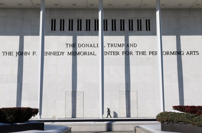  Kennedy Center votes to shut down operations for 2 years and names a new president
