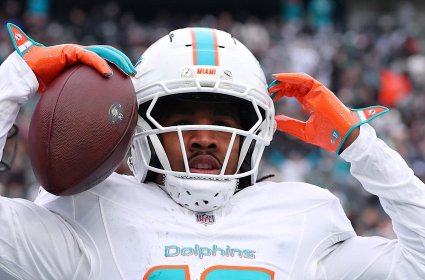  Latest report proves it was a matter of time for Jaylen Waddle to leave Dolphins