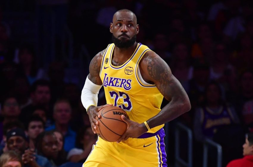  LeBron James Must Embrace Role Player Status for Lakers to Succeed