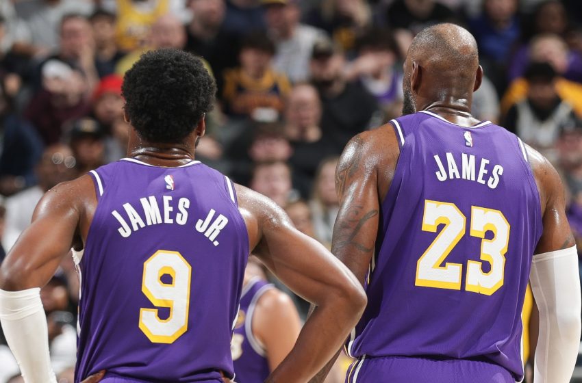  LeBron and Bronny James connect on first father-son assist