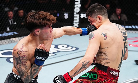  Lone’er Kavanagh upends favored Brandon Moreno in UFC Mexico headliner