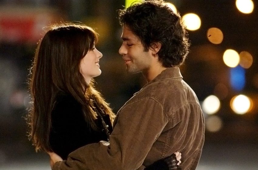  Adrian Grenier Reacts to Not Returning for Sequel