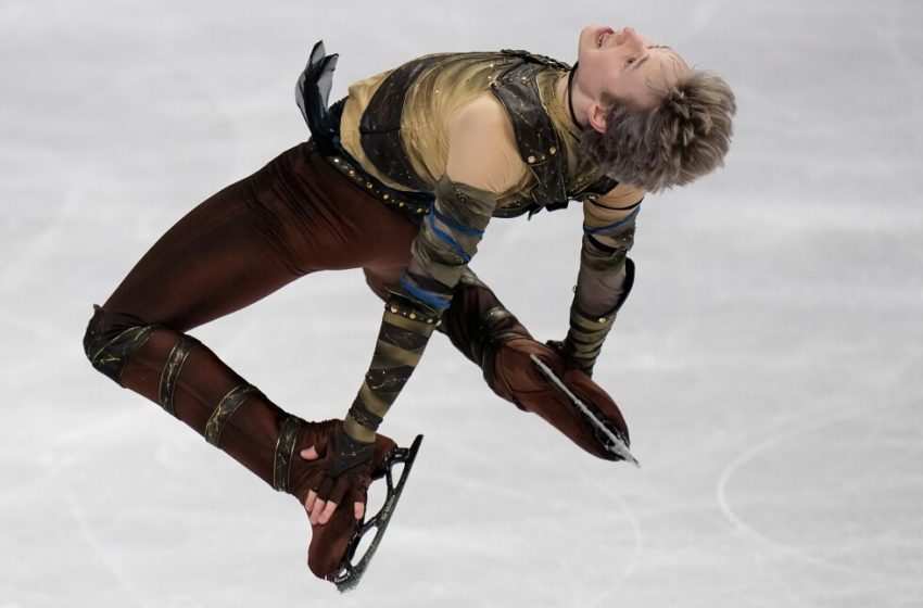 Malinin rebounds from Olympics at the worlds with a personal-best short program