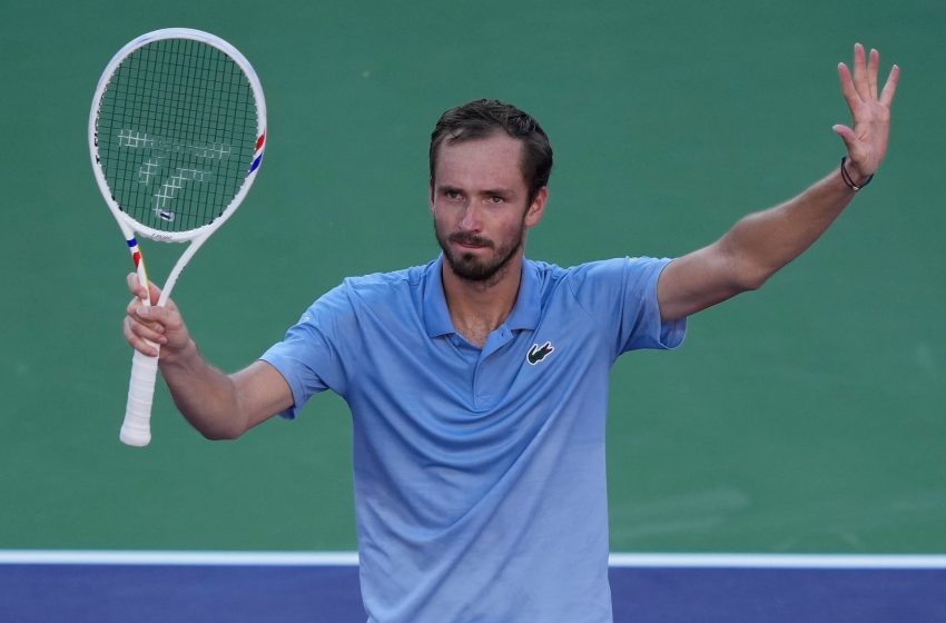  Medvedev ends Alcaraz’s winning run, sets up Sinner final at Indian Wells | Tennis News