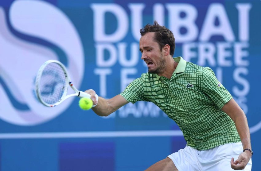 Medvedev wins Dubai title as Griekspoor withdraws; doubles final played despite Iran missile attacks