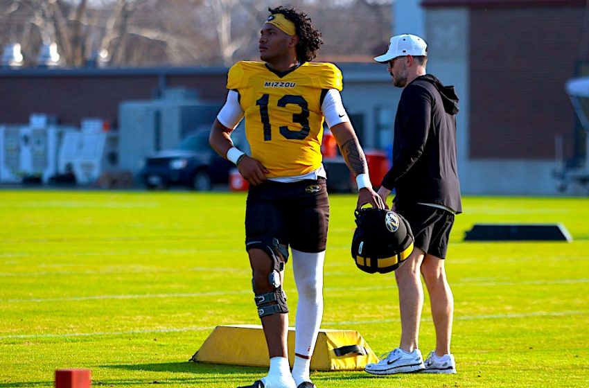  Missouri names Austin Simmons starting quarterback for 2026 season