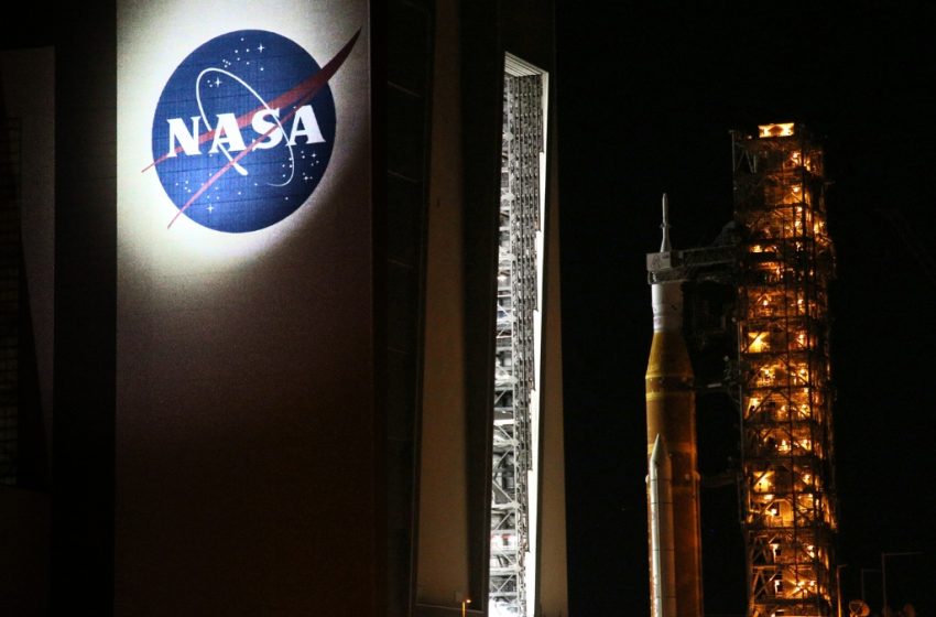  NASA Announces Major Change to Plans For Putting Humans on The Moon : ScienceAlert