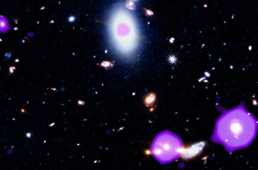  NASA’s Chandra Uncovers a 10-Billion-Year Black Hole Mystery, Revealing Why Their Growth Suddenly Slowed