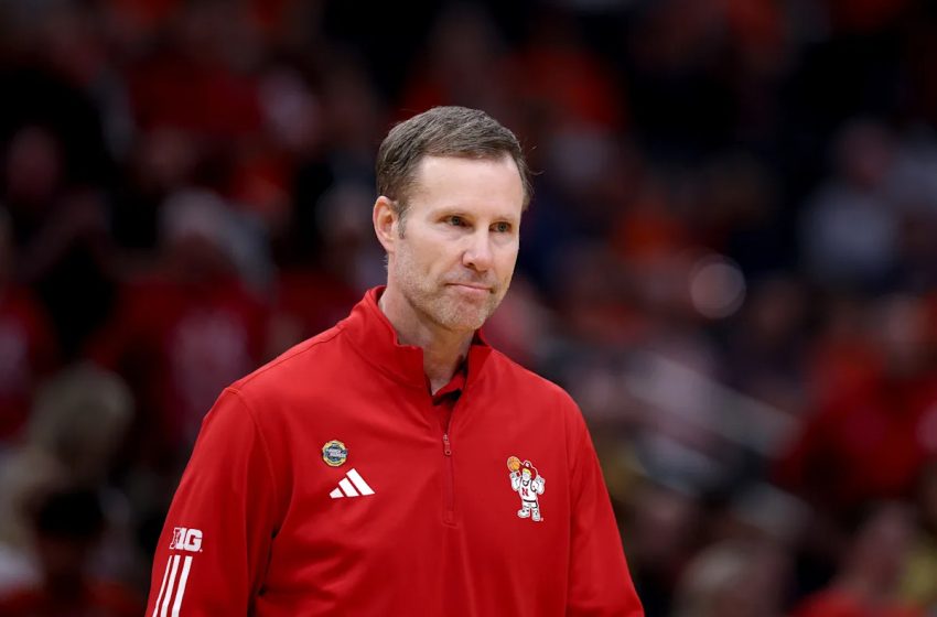  Nebraska had only 4 defenders on the floor when Iowa iced Sweet 16 win with late bucket