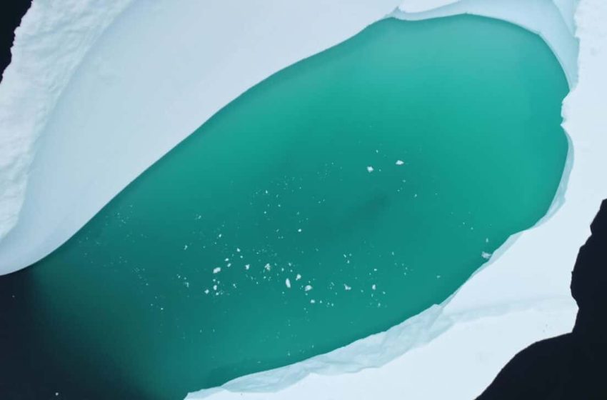  New Satellite Images Reveal Antarctica’s Ice Changing Color…It’s Turning Green