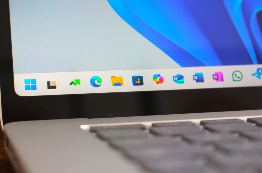  Everything you need to know about Windows 11’s new customizable Taskbar — resizable and movable options from Windows 10 coming soon