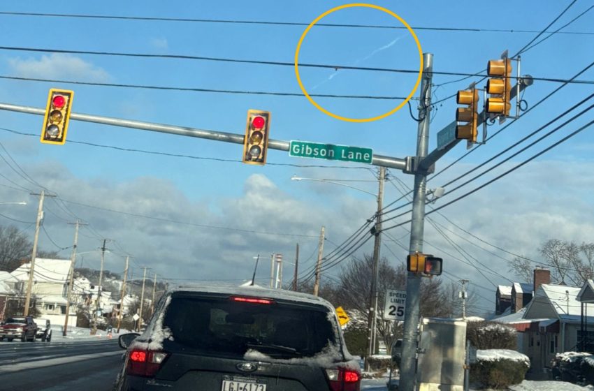  Rare ‘daytime fireball’ meteor creates powerful sonic boom as 7-ton space rock explodes above eastern US