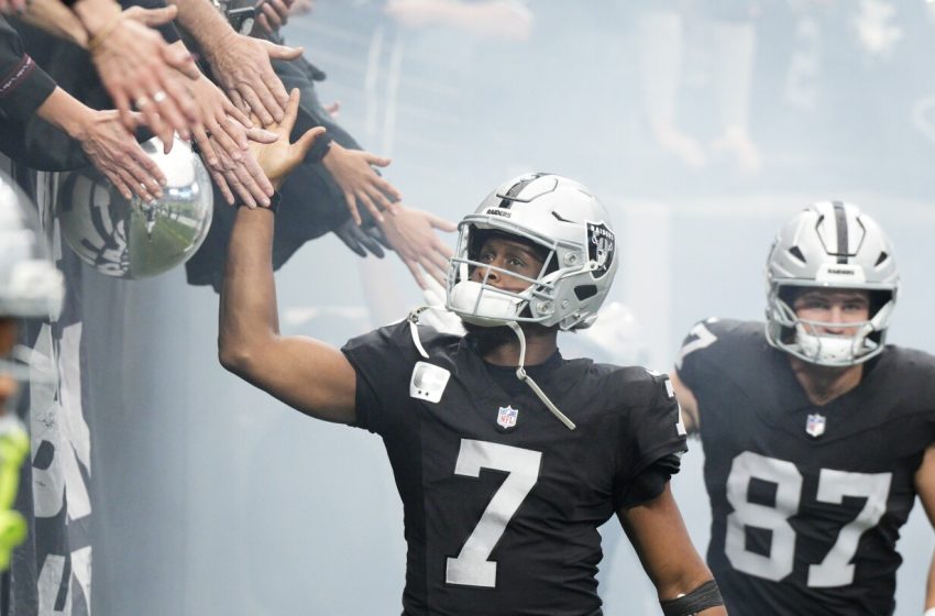  Raiders spent third-round pick, $58.5 million for 15 games with Geno Smith