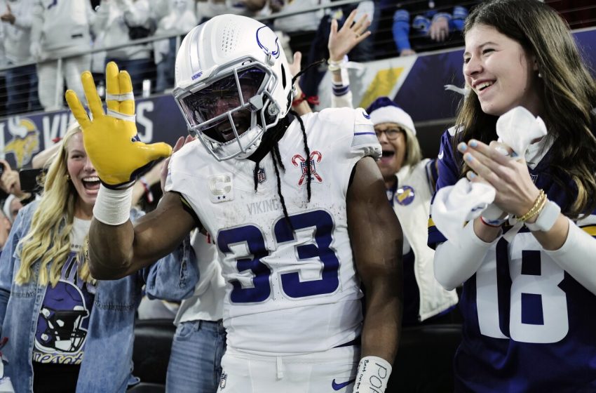  Report: Vikings will move on from RB Aaron Jones, other veterans