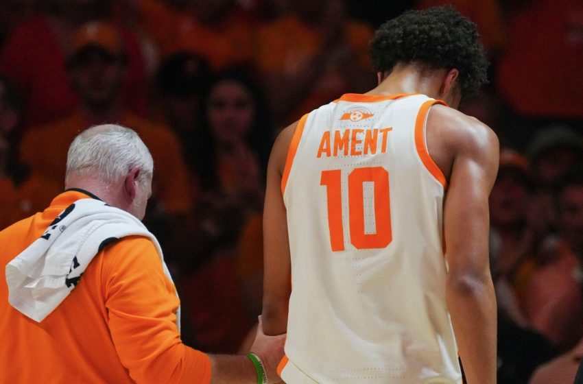  Rick Barnes updates Nate Ament’s injury after Tennessee loss