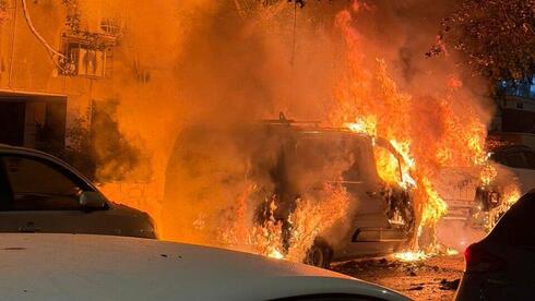  Sirens sound in central Israel after Iran missile attack