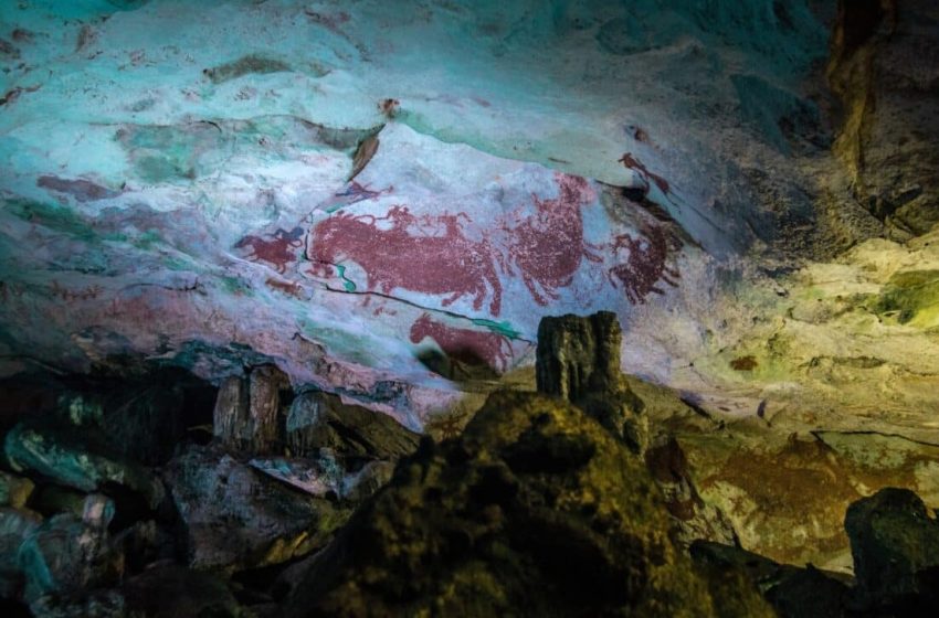  Scientists Discover Rock Paintings in a Cave Revealing Strange Creatures from a Time Long Before Humans