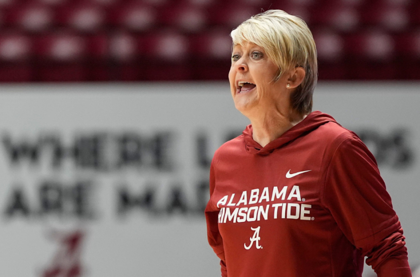  Sources: USF hires Kristy Curry as next women’s basketball coach