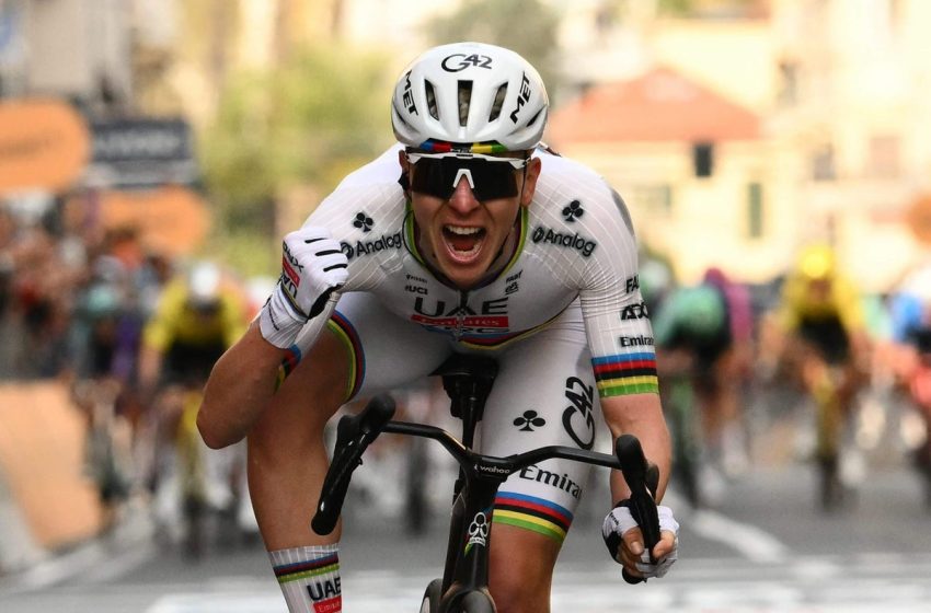  Tadej Pogacar wins epic duel with Tom Pidcock to finally land elusive Milan-Sanremo victory