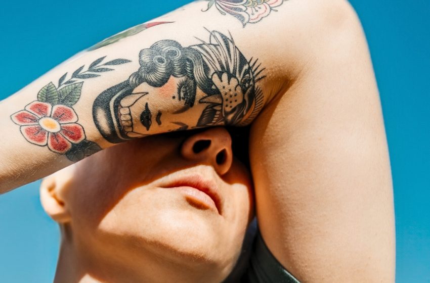  Rare Tattoo-Related Eye Condition Can Cause Vision Loss, Experts Warn : ScienceAlert
