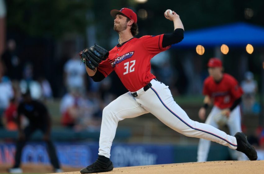  Thomas White Suffers Oblique Strain