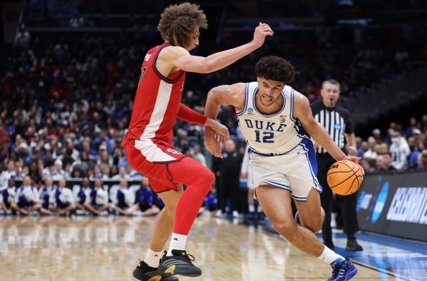  Top-seeded Duke surges back to survive St. John’s in Sweet 16 heart-stopper